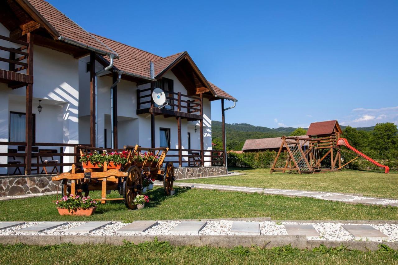 Pallos Apartments Sovata Buitenkant foto